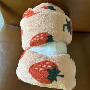 Target Room Essentials Printed Strawberry Plush Throw Blanket Blush Pink, Red 🍓